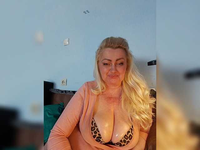 vetaru's BongaCams show and profile