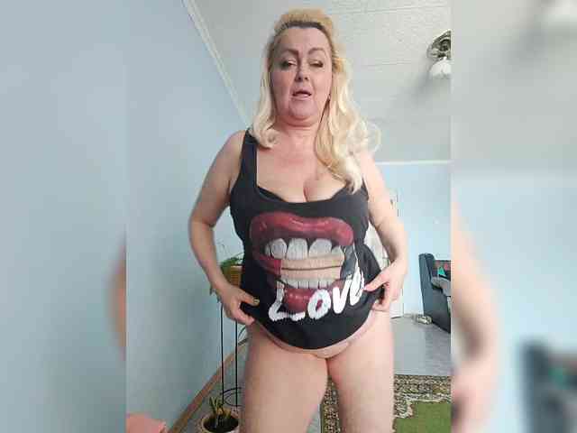 vetaru Live Webcam on BongaCams