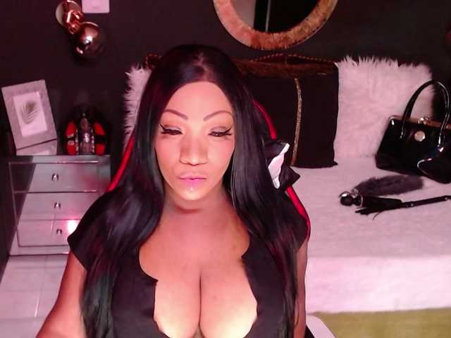 MadikeyHappy's BongaCams show and profile