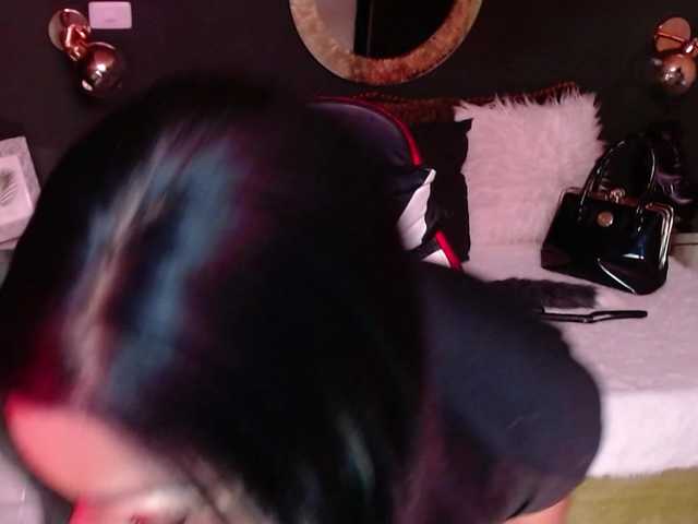 MadikeyHappy's BongaCams show and profile