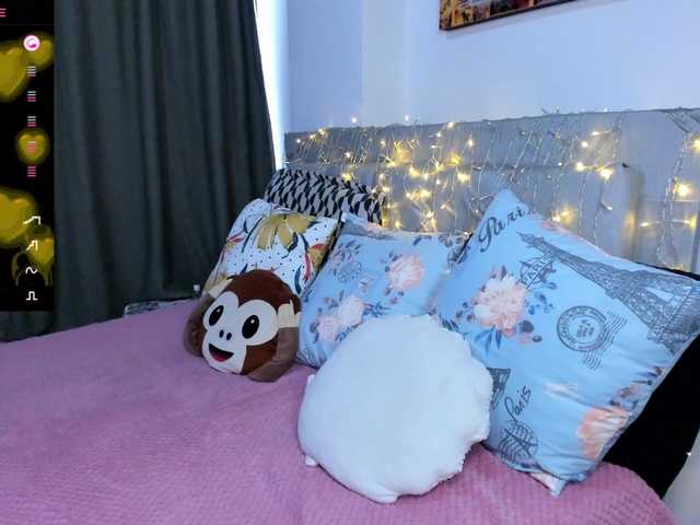 angelaagomez's BongaCams show and profile