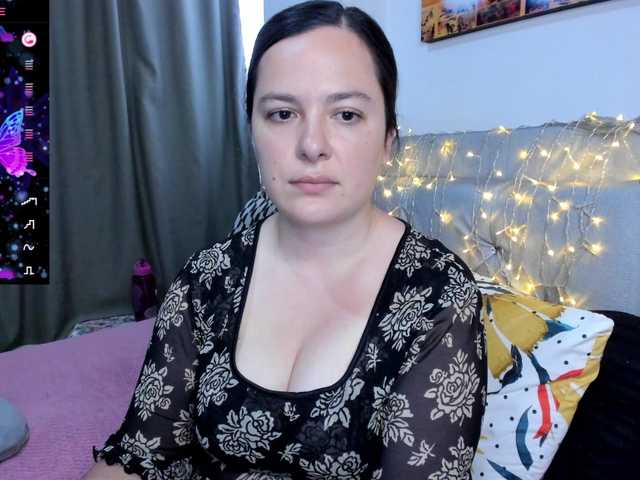 angelaagomez's BongaCams show and profile