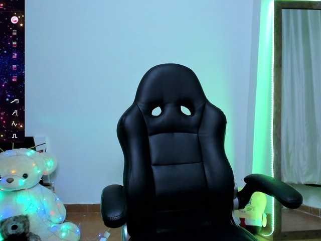 angelaagomez's BongaCams show and profile