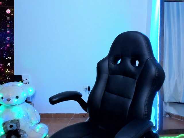 angelaagomez's BongaCams show and profile