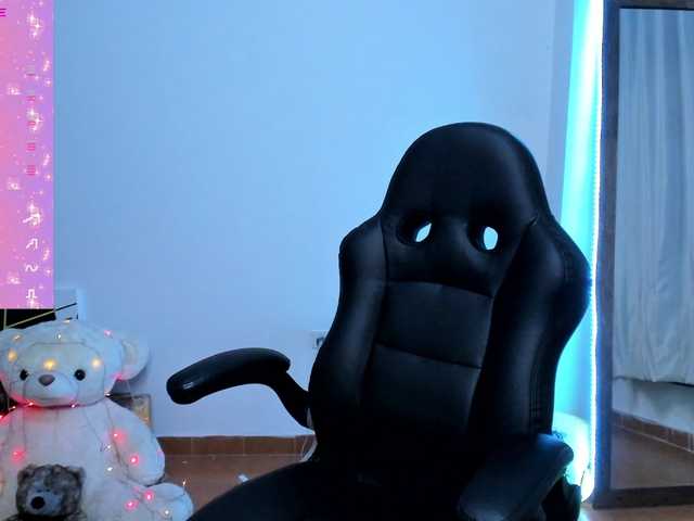 angelaagomez's BongaCams show and profile