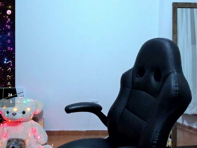 angelaagomez's BongaCams show and profile
