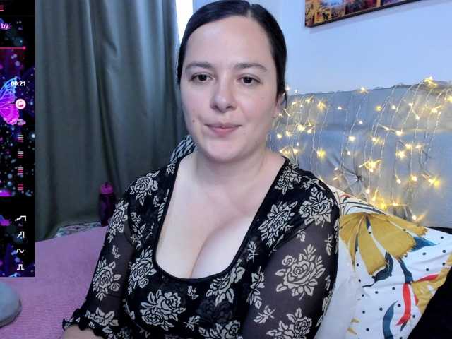angelaagomez's BongaCams show and profile