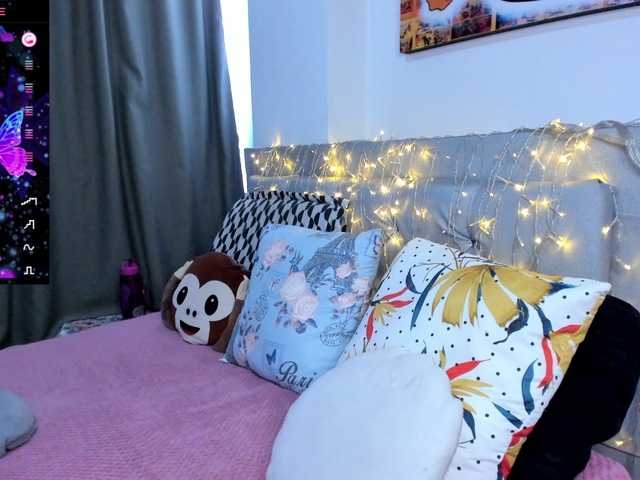 angelaagomez's BongaCams show and profile