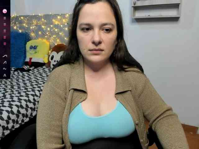 angelaagomez webcam