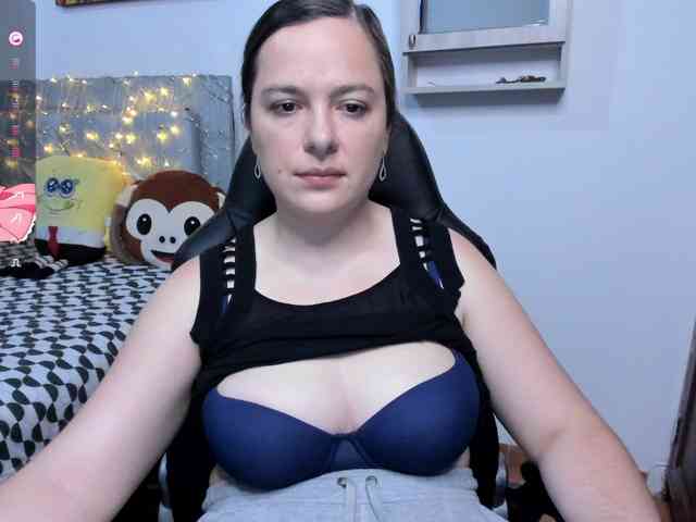 angelaagomez bongacams