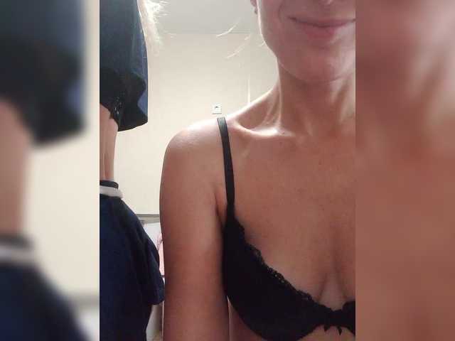 businka11223a from BongaCams is Freechat
