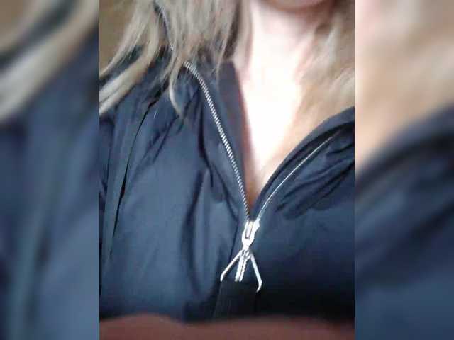 businka11223a from BongaCams is Freechat