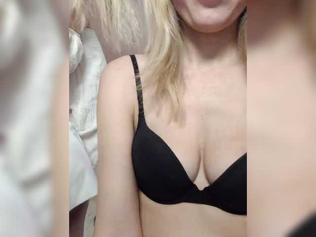 businka11223a's BongaCams show and profile