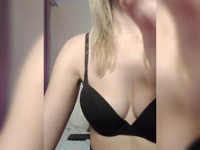 businka11223a's BongaCams show and profile