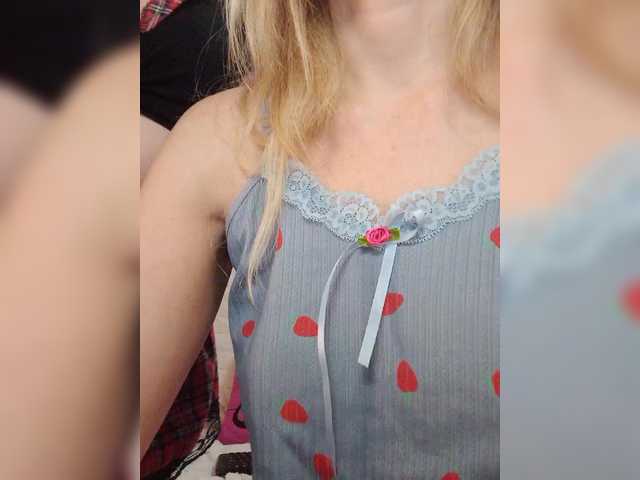 businka11223a's BongaCams show and profile