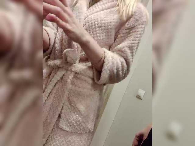 businka11223a's BongaCams show and profile