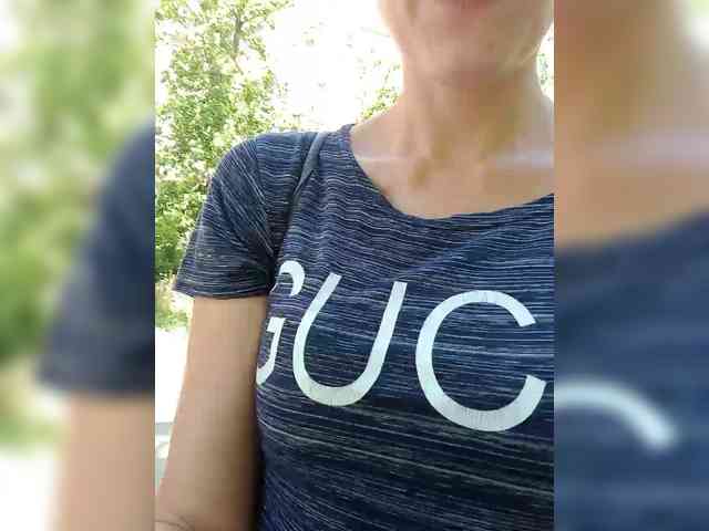 nude cam Businka11223a