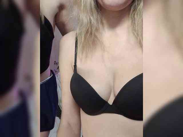 businka11223a Live Webcam on BongaCams