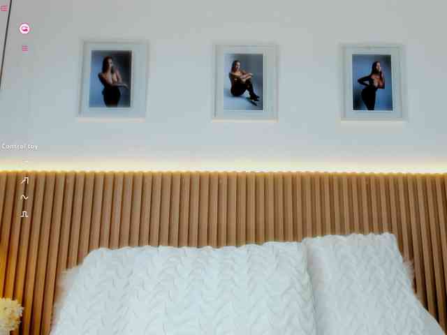SusiePowell webcam
