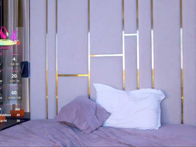 WhiteGirl-one's BongaCams show and profile