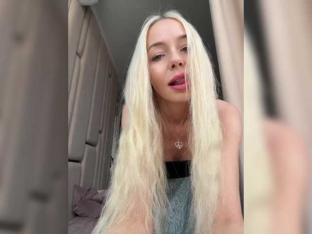  WhiteGirl-one chat room