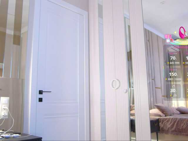 go to chat with WhiteGirl-one