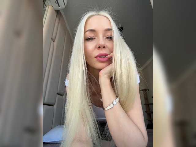 WhiteGirl-one's BongaCams profile