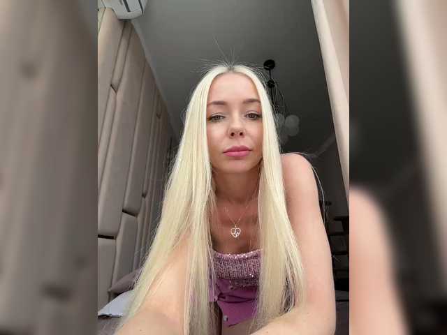  WhiteGirl-one chat room