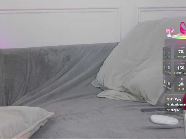 WhiteGirl-one's BongaCams show and profile