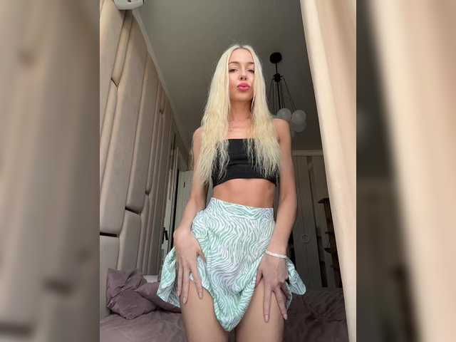 видео WhiteGirl-one