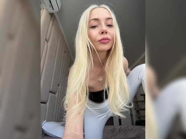 WhiteGirl-one's BongaCams profile