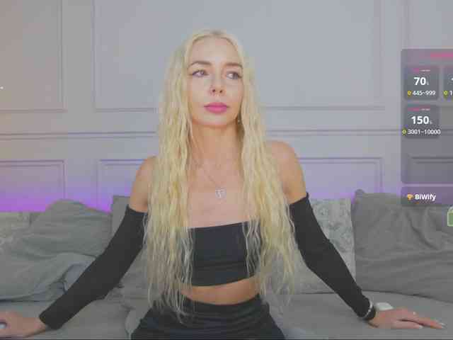 WhiteGirl-one webcam