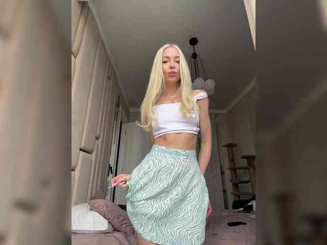 WhiteGirl-one webcam