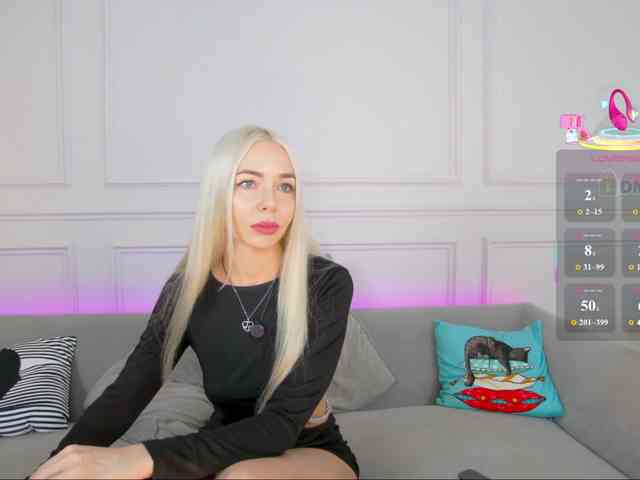 WhiteGirl-one webcam