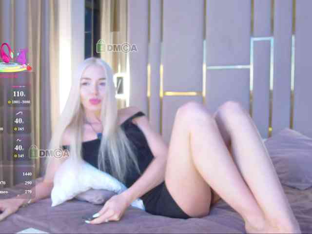 WhiteGirl-one webcam