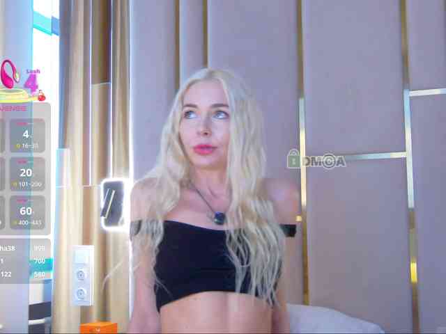 WhiteGirl-one webcam