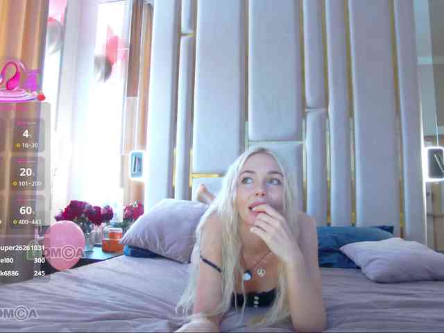 WhiteGirl-one webcam