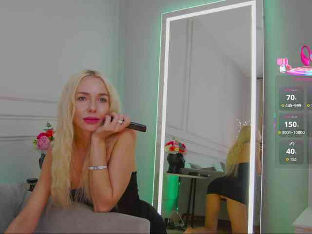WhiteGirl-one webcam
