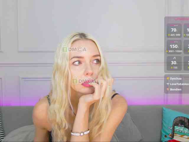 WhiteGirl-one webcam