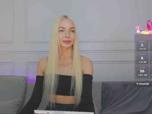 WhiteGirl-one webcam