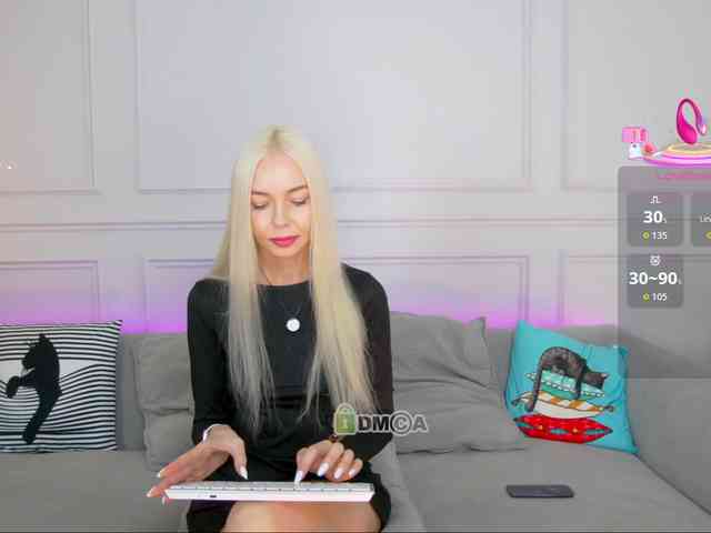 WhiteGirl-one webcam