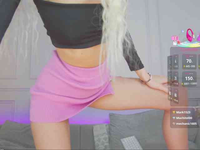 WhiteGirl-one webcam