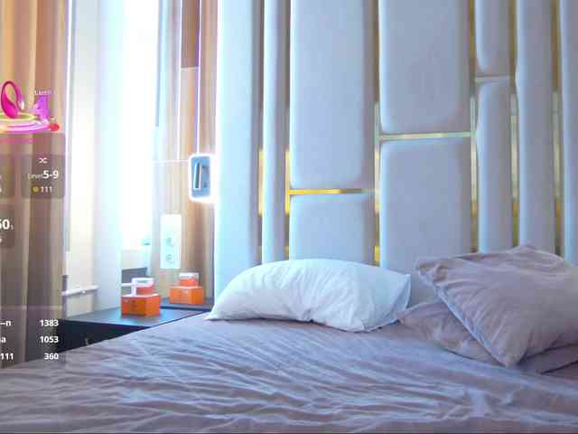 WhiteGirl-one webcam