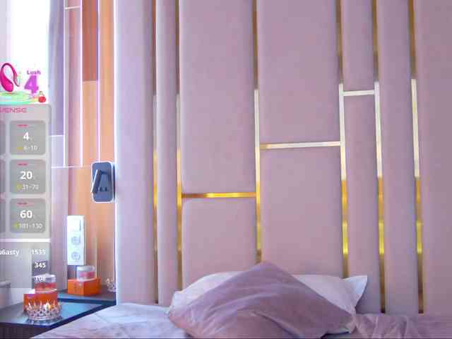 WhiteGirl-one webcam