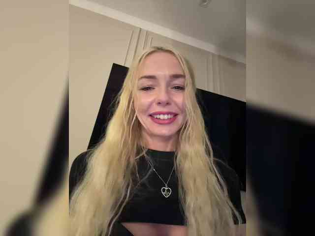 WhiteGirl-one webcam