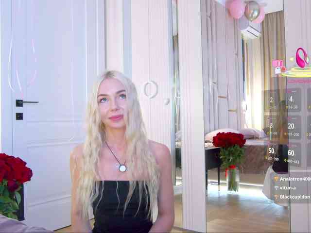 WhiteGirl-one webcam