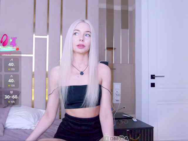 WhiteGirl-one webcam