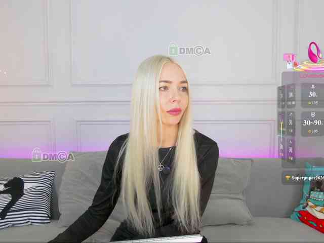 WhiteGirl-one webcam