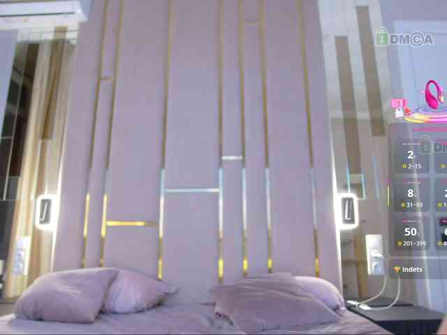 WhiteGirl-one webcam