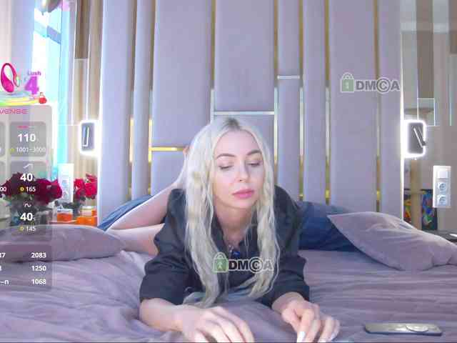 WhiteGirl-one webcam